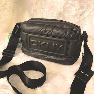 DKNY TORIE CAMERA BAG NYLON CROSS BODY BAG